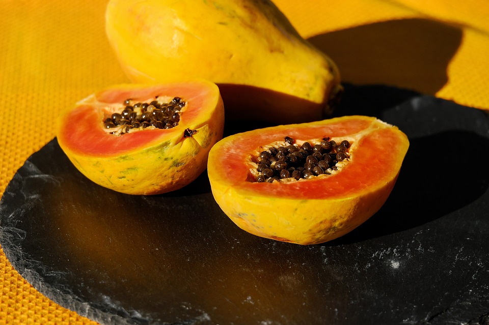 papaya para hacer una mascarilla nutritiva